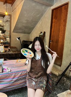 Meena - Transsexual escort in Bangkok Photo 22 of 24