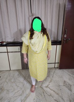 Meenaa - escort in Mumbai Photo 11 of 11