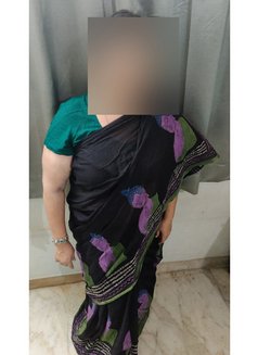 Meenaa - escort in Mumbai Photo 15 of 19