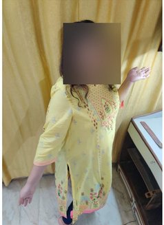 Meenaa - escort in Mumbai Photo 16 of 19