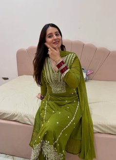 Meenakshi - escort in Thiruvananthapuram Photo 1 of 2