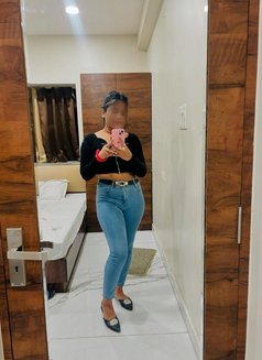Meenakshi Roy - escort in Kolkata Photo 4 of 4