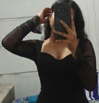 Meenal - escort in New Delhi