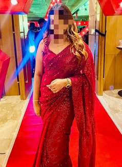Bhabhi cam - puta in Navi Mumbai Photo 1 of 3