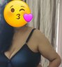 Meenu _cam_ lady - puta in Mumbai Photo 9 of 9