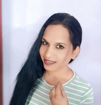 Meenu Hot - Acompañantes transexual in Chennai