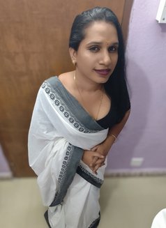 Meenu Hot - Transsexual escort in Chennai Photo 4 of 8