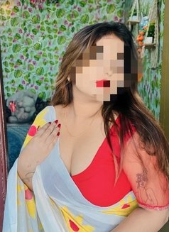 Bhabhi cam - escort in Noida Photo 3 of 3