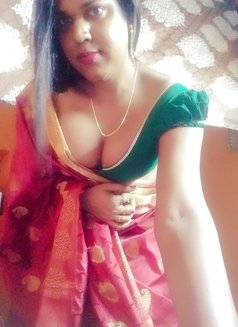 Meenu - Acompañantes transexual in Chennai Photo 6 of 13