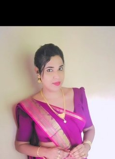 Meenu - Acompañantes transexual in Chennai Photo 12 of 16