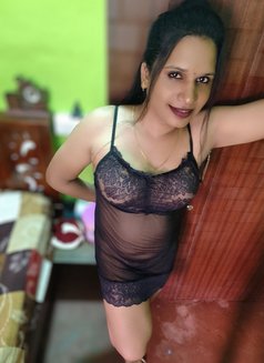 Meenu - Acompañantes transexual in Madurai Photo 1 of 6
