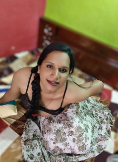 Meenu - Acompañantes transexual in Madurai Photo 2 of 6