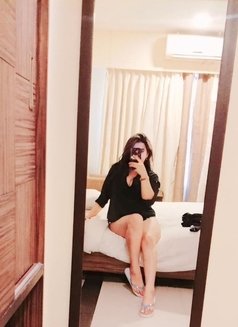 Meera Best Russian Escort - puta in Gurgaon Photo 2 of 4