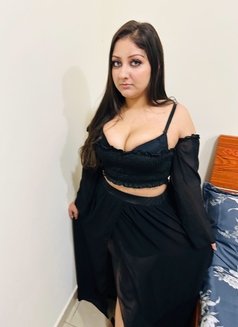 Meera Busty - puta in Dubai Photo 4 of 5