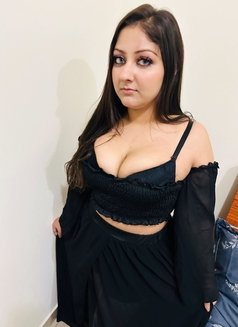 Meera Busty - escort in Dubai Photo 5 of 5