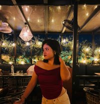 Meera - puta in Pondicherry