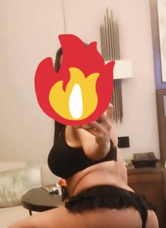 Meera - escort in Kolkata Photo 7 of 9