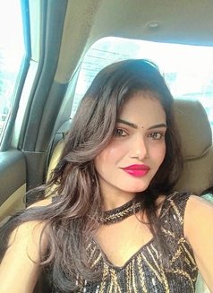 Meera - escort in New Delhi Photo 1 of 5