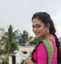 Meera Meera - Transsexual escort in Chennai