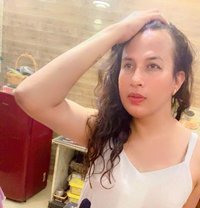 Meera Singh for Online Services - Acompañantes transexual in Dubai