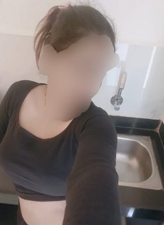 Meera Singh - escort in Hyderabad Photo 1 of 3