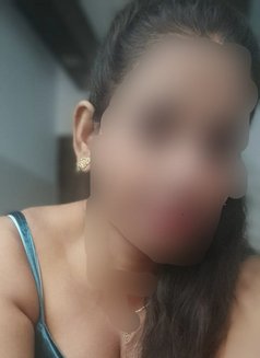 Meera Singh - escort in Hyderabad Photo 2 of 3