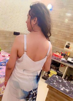 Meera Singh - Transsexual escort in Chandigarh Photo 2 of 13