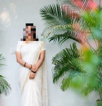 Meera Tamil Milf Working women in Dubai - escort in Dubai