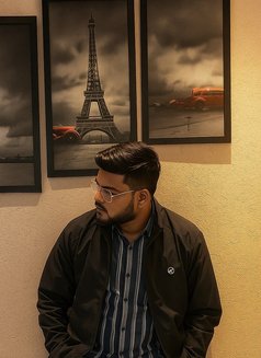 Meerut Callboy - Acompañantes masculino in Meerut Photo 2 of 2