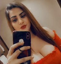 Meesha Roy - puta in Dubai