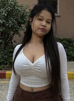 ❣️ Sivani Only OutCall & WebCam ❣️ - puta in Bangalore Photo 1 of 4