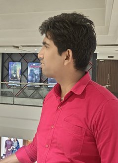 Meet and Relax Expert - Acompañantes masculino in Mumbai Photo 3 of 3