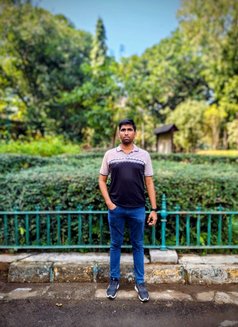 Meet and Relax Expert - Male escort in Mumbai Photo 1 of 1