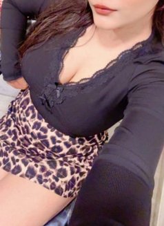 Meet & Cam - escort in Kolkata Photo 6 of 7