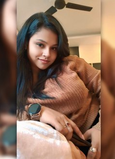 Meet & Cam Session Available 🦋 - puta in Kolkata Photo 2 of 2