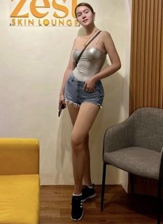 MEET AND CAM SHOW - Transsexual escort in Manila Photo 24 of 30