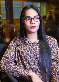 MEET&CAMSHOW&BIGCOCK - Transsexual escort in Manila Photo 18 of 21