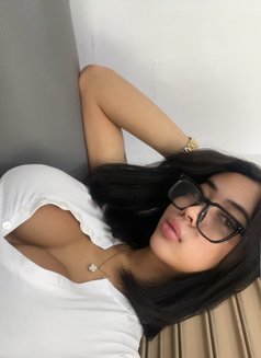 MEET&CAMSHOW BIGDICK - Transsexual escort in Manila Photo 13 of 13