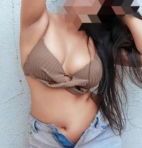 Cam session available now - escort in Kolkata