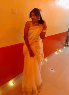 Meet for out call and Cam Show - escort in Chennai Photo 1 of 2