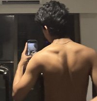 Meet - Male escort in Mumbai