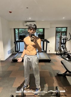 Meet - Male escort in Pune Photo 3 of 4