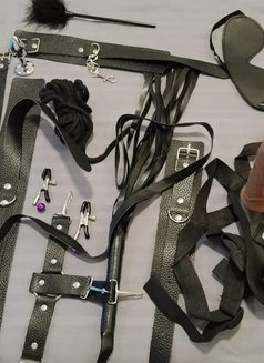 Meet Individual mistress BDSM(punishment - puta in Colombo Photo 14 of 14