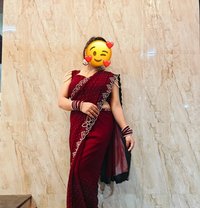 Meet Juicy Shubeena 0𝟝𝟞𝟡𝟞𝟛𝟞𝟛𝟡𝟠 - escort in Al Ain Photo 1 of 2