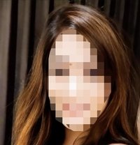 Busty model independent Girl Real Meet - puta in Mumbai Photo 2 of 3