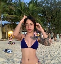 Meet up or cam show - Transsexual escort in Manila Photo 25 of 28