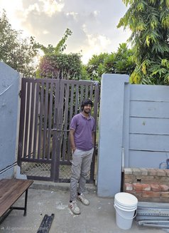 Meet With Krrish - Male escort in Gurgaon Photo 5 of 5