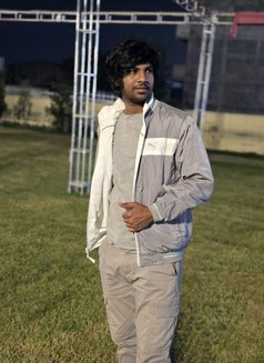 Meet With Krrish - Male escort in Gurgaon Photo 5 of 6