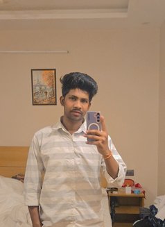 Meet With Krrish - Male escort in Gurgaon Photo 3 of 9