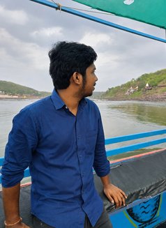 Meet With Krrish - Male escort in Gurgaon Photo 9 of 9